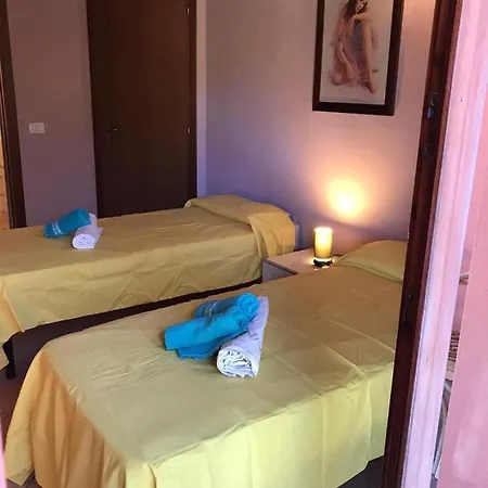 Panorama Penthouse Con Giardino Privato شقة